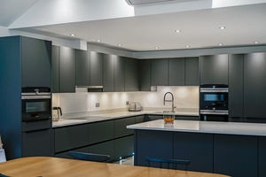 Kitchen- click for photo gallery